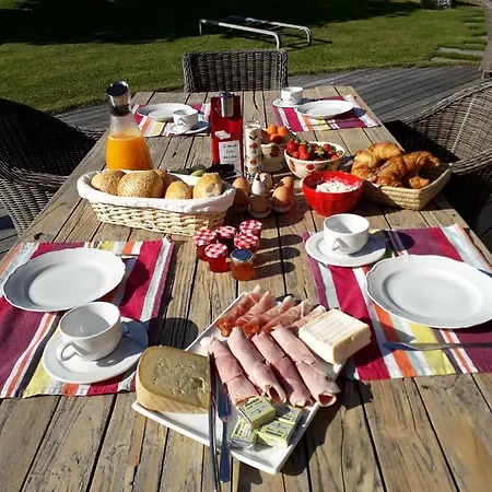 Le Coq Du Courtis Bed & Breakfast